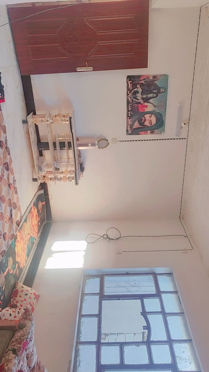 بيت للبيع زراعي سند ٢٥مداور باسم المشتري ٣٥٠متر السعر11M
بيت بناء طابوق ثلث غرف ومطبخ وصاله بيت نضيف وحلو واسع 🫶🏻
السنيه ال بنايل يم مدرسه النصر نزله ملعب الشهيدين 
***********
