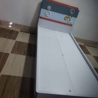 سرير • غرفة نوم • اثاث منزلي • ديكور منزل • مفروشات