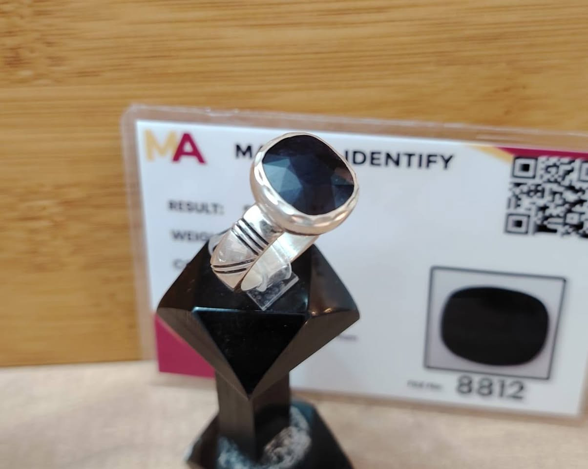 خاتم من حجر الزفير الافريقي الطبيعي
صياغة يدوية ثقيلة فضة عيار ٩٢٥
يوجد توصيل الى جميع المحافظات
التواصل ع الخاص او ع الواتساب ***********
