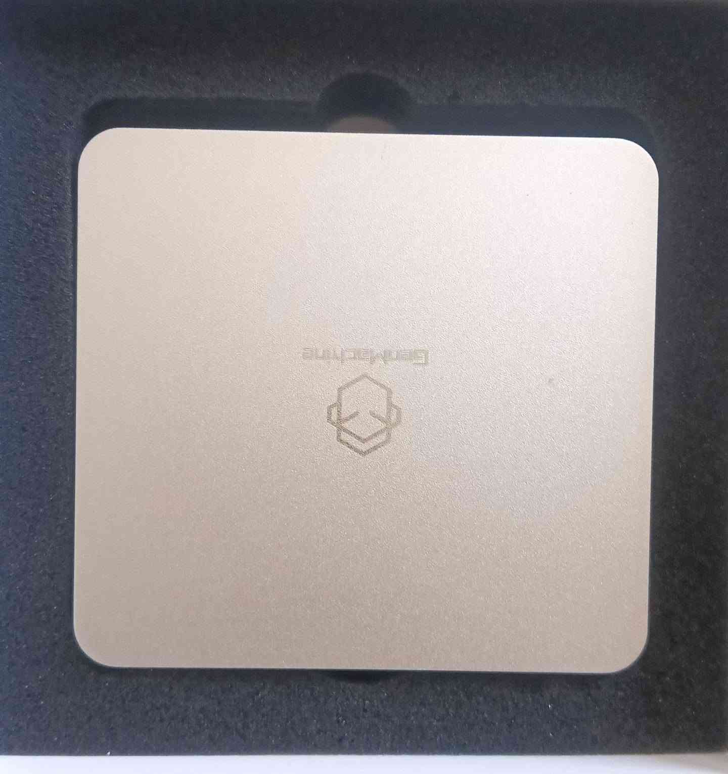 سلام عليكم 
مني بيسي 
 AMD Ryzen 3 5300U ويا كرت شاشة مدمج Radeon Graphics ورام 16 كيكا تردد 3200 وهارد 500 m.2 جيل الثالث  

جديد
 السعر خاص


**إذا كنت صاحب هذا الإعلان وتريد حذفه لأي سبب، رجاءا أرسل رسالة إلى الدعم الفني**