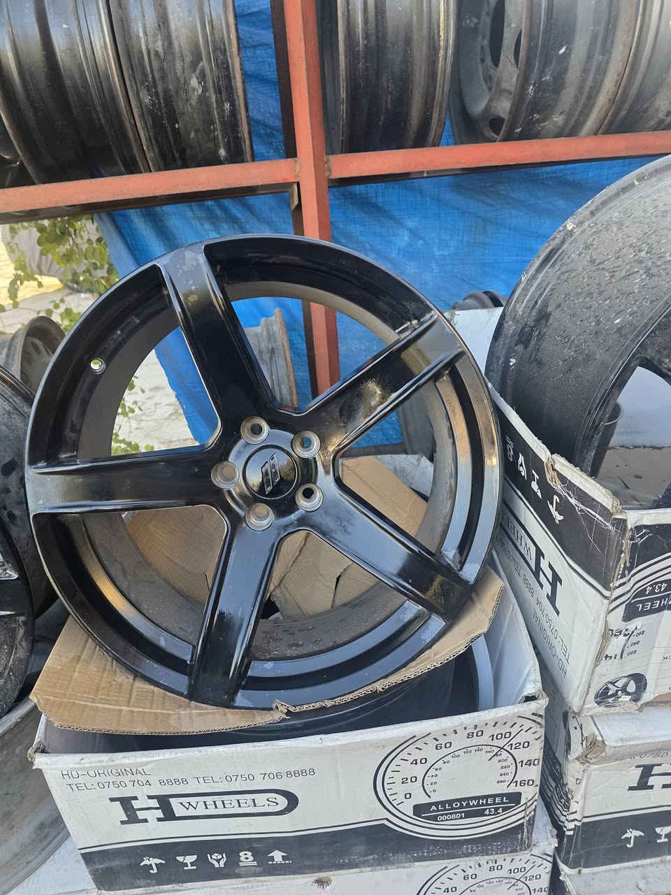 سلام عليكم شباب خدمات قيصر البهادلي ترحب بكم دائمن بيع وشراء مراوس جميع الوياله بغداد شعب شارع اسواق مركزيه قرب نادي العربي مقابل مدرسه غمدان ***********
