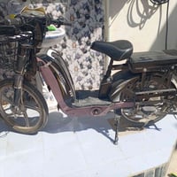 بسعر البلاش دراجه شحن متوازي عل بيعتها 125وبيها مجال الشراي بس مانقصها...