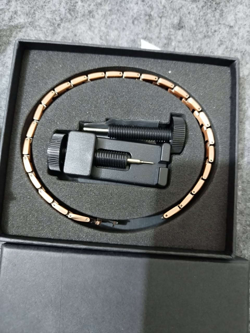 سوار بهل الشكل مثل سير الساعه ووزنه ثقيل مع ملحقاته ماركه على اول تم 5


**إذا كنت صاحب هذا الإعلان وتريد حذفه لأي سبب، رجاءا أرسل رسالة إلى الدعم الفني**