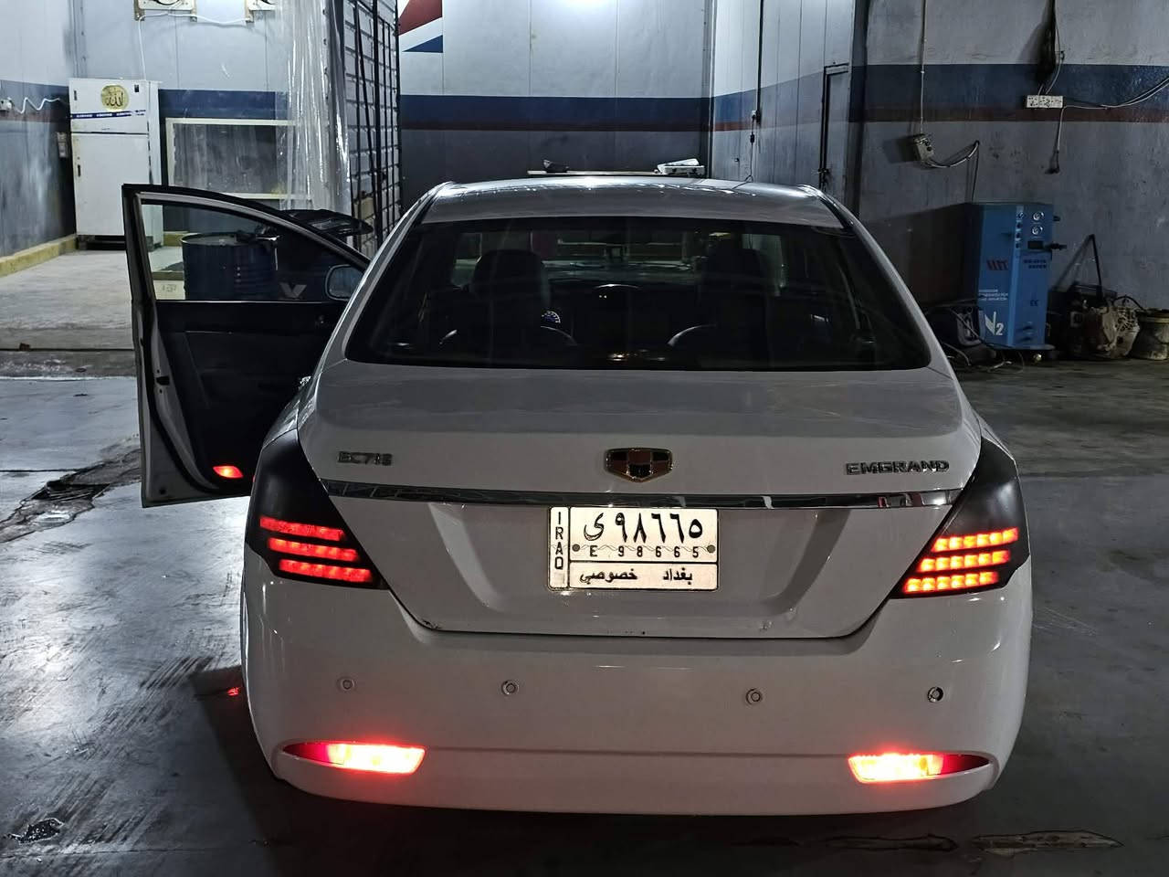 ام كراند
الجاملج امامي +والبدنه الاماميوبيه طخات
وصفنه بكير
معروضه ٤٥ وبيه مجال 
مخول بلنشر
هذا راعيه ***********
