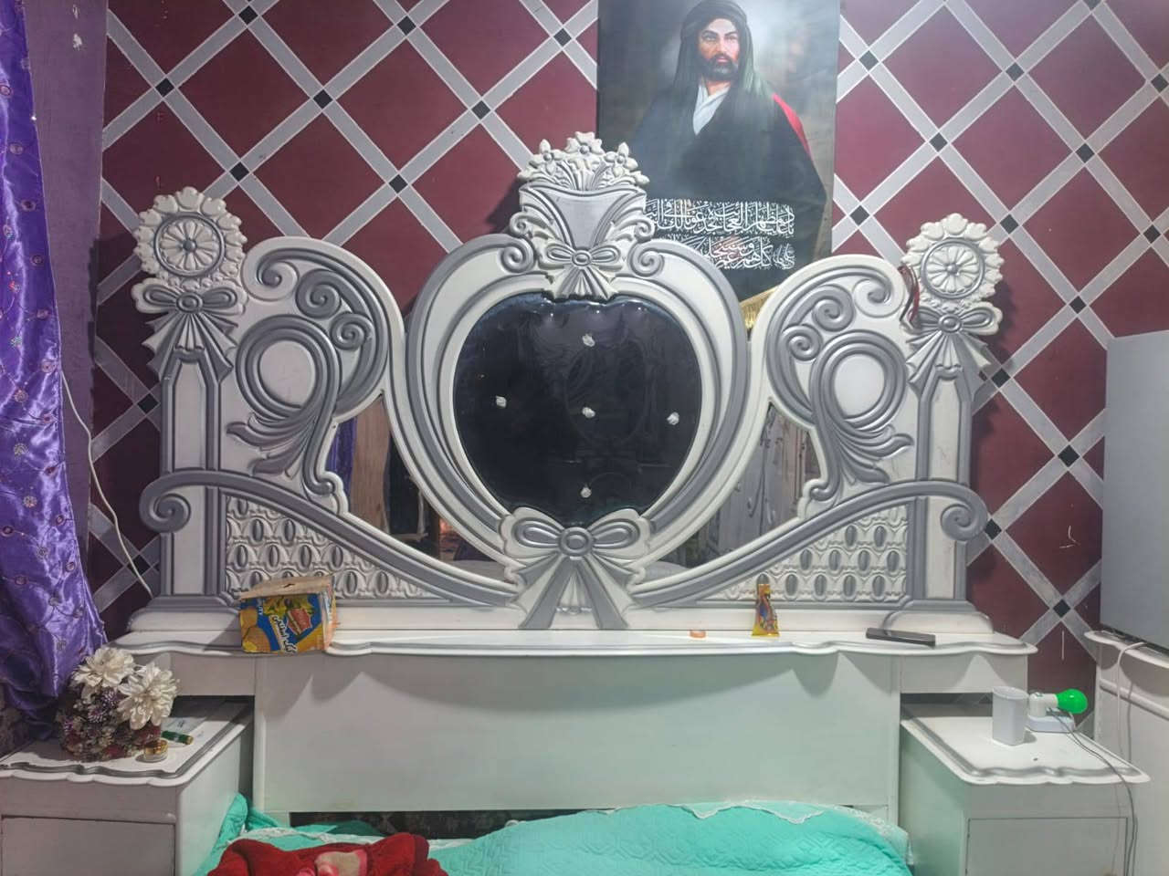 سلام عليكم غرفه صاج عراقي للبيع جديد سعر مليون و١٠٠ وبيهه مجال غرفه جديد ***********
