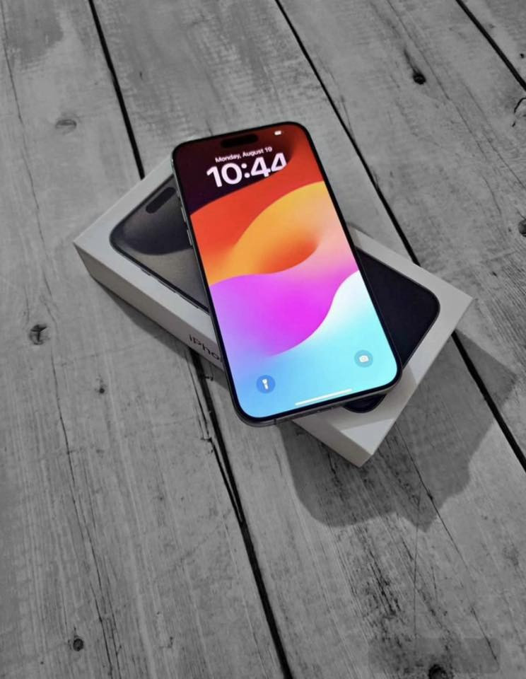 ايفون 15برو ماكس شرط ما مفتوح ولا مبدل شي
شرق اوسط 

بطاريته 86

ذاكرة 256

السعر 1035

اتصال او واتساب ***********
