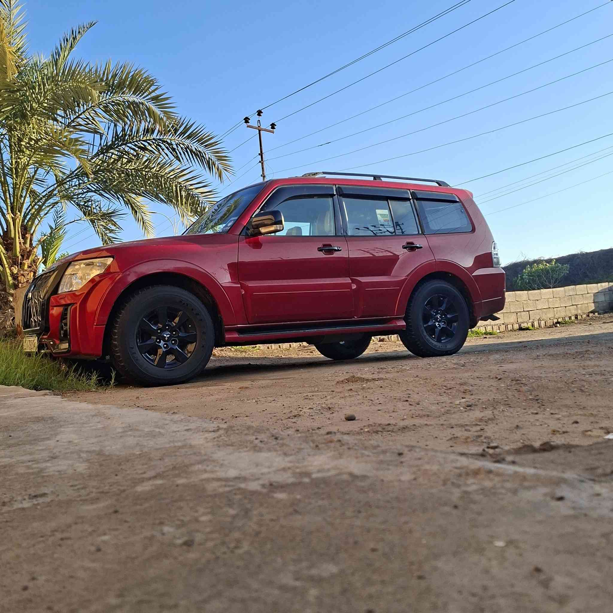 السلام عيكمباباجيرو2007مكينه3000وكير خيرمن الله بيهه صبغ قطع1بنيدبدون ضربه تخم تايرجديدتبريدثلج3قطع7راكب مكاني بغدادرقم الها تف ***********
