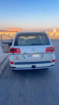 تۆیۆتا لاندکروز 2021   GX   V8  فول مواصفات ماشي بس 43 ألف كم شرط الفح...