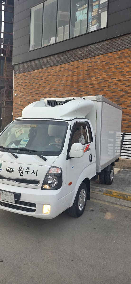 كيا براد موديل 2014 بغداد الماني مشروع وطني
مكينه مسكر ٧ كير 
برادهه عالي ثلاث جناكيل نفس مال فحل 
برادهه تجميد أمامي خلفي  
سياره فول واحد عله واحد  
ريموند مري شفط تحكم 
الاستفسار اخوكم ابو عبدالله ***********
