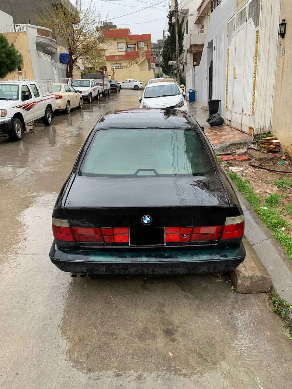 BMW E34 520
بەناوی خوا 
بیئێم  520 گێڕعادی
مۆدێل 1994
لایت ئەڵقەو ئەیبیئێسو دەبڵ ئێرباگ 
کوشن جڵدە 
کارەبای هەموگیانی مەزبوتەو ئیشەکات
سەیارەکە علوجەو ماڵی مەدەنی بەشەرت
گێڕو مەکینەو ئەکسلی بەشەرتی هەزار فیتەر
ماشەڵا زۆر بەقوەتەو کلاجی سەقەری لەسەرە
ساڵۆنسای بیلادە
شوێن سلێمانی کانیبا
سعری تەنها 19گەڵا
تکایە موشتەریمنیت سەریمنو خۆشت مەئێشێنە
لەگەڵڕێزم السليمانية, العراق


**إذا كنت صاحب هذا الإعلان وتريد حذفه لأي سبب، رجاءا أرسل رسالة إلى الدعم الفني**