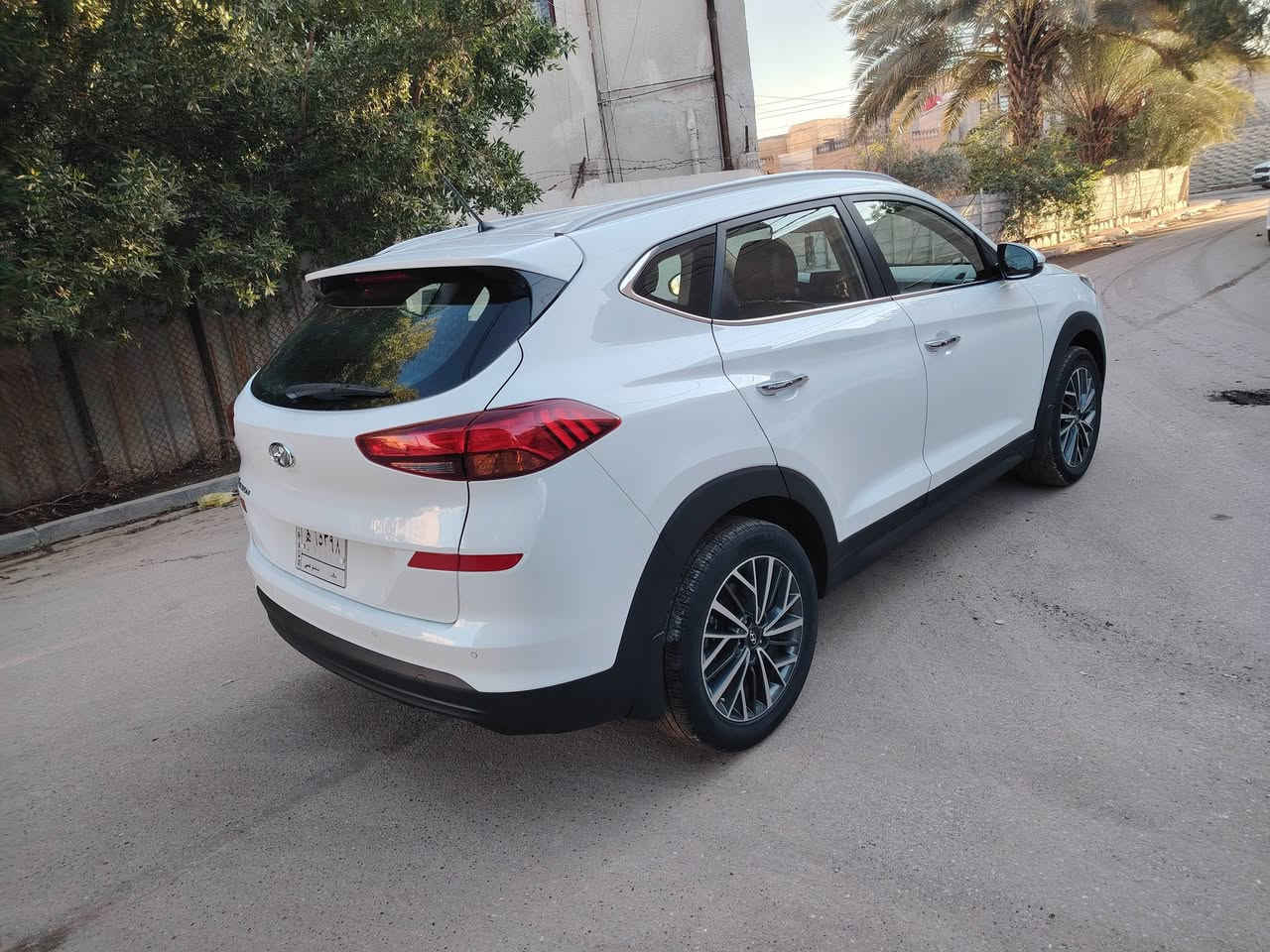 توسان 2020 خليجيه بغداد موصفات الشركه بس فتحه مبيه... مكفوله من الصبغ والتبديل والتعديل كفاله حتى من الشخط على ايدي من الزير...
بصمه..
مري شفط..
تبيرد خلفي امامي..
ماشيه 41 الف بعدها بنايلونات الشركه..
ويل كب.. 5
محرك 2000 دوش..
كراسي 2 كهرباء..
رقمه بغداد الدولي باسمي شخصيآ..
بصمات 2 وياها..
محرك كير تبريد تدفئه كله على وضع الشركه..
مكاني بغداد الكرخ حي الاعلام...
.... ***********.......
للبيع فقط الشراي يتصل..
