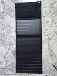 شاحن شمسي • ١٠٠ واط • لابتوب