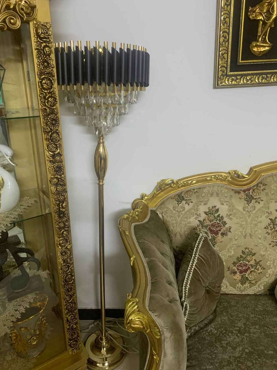 ثريات والبراكيتات وتيبلام ٢٥٠ المرايا ٦٠ الفاترينه ٦٠المكان  الطويجي جوه الجسر بغداد, العراق


**إذا كنت صاحب هذا الإعلان وتريد حذفه لأي سبب، رجاءا أرسل رسالة إلى الدعم الفني**