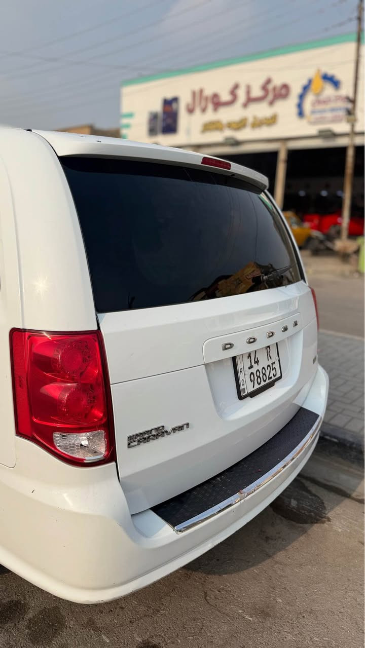 دوج كرفان 2017 كندي بصره باسمي بيها بنيد مبدل
*********** 
سعر 155 البصرة, العراق
