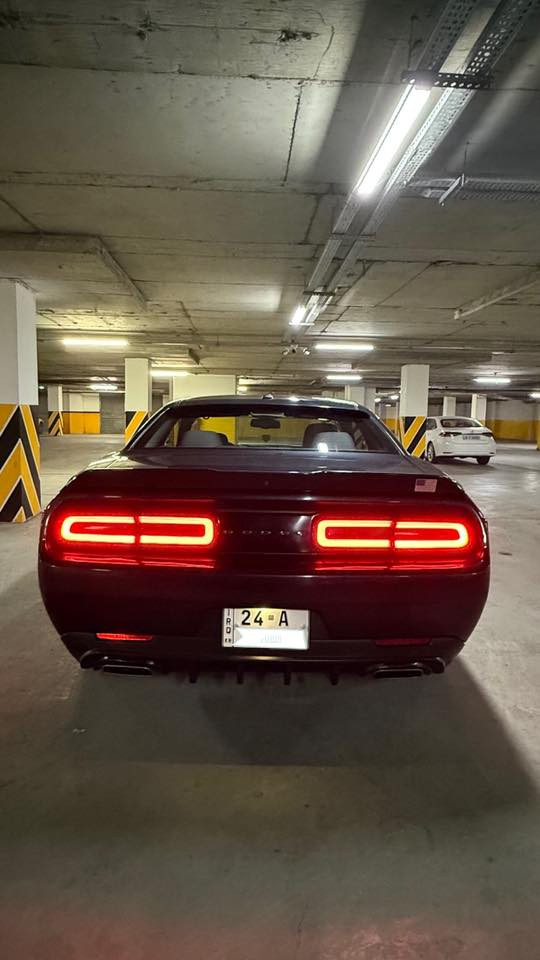 دوج جالنجر موديل 2019
لون ( نفطي طافي  ) بل سنوية 

_____________________________________

مكان🌆: اربيل               سعر💵:173$

تليفون📲: ***********

_____________________________________

◽️محرك V6 3.6L  سلندر 🔥🔥

گير و محرك بشرط مامفتوح

بدون صوت و صرف و خلل كل بشرط فحص

سيارة گير و محرك كهربائيات كله بشرط جديد

_____________________________________

◽️بيها ( واحد قطعة و شبر بارد )

🔹مزودة اويل كاجكان الاصلي . 

🔹 معمول الداخلية الياف كاربون فايبر حقيقي 

🔹 لايتات زنون الاصلي بدون ضفيرة كاملة  شركة دوج بدون ضفيرة مع تغير الالوان عن طريق التلفون 

_____________________________________

مواصفات

( بصمة - داخل اسود كامل  - شاشه  - گير ماوس - تشغيل عن بعد  - كشن كهربا - بادل شفت - كاميرا - حصاص - ڤؤليوم - تحديد سورعه   - وبعد )

_____________________________________

◽️اربع تايرات و ويلات جديد ويل هيلكات

🔹سيارة شرط بدون اى نواقص گير و محرك و حدادي و وكهربائيات كولة بشرط

سنوية باسمي رقم دهوك .
