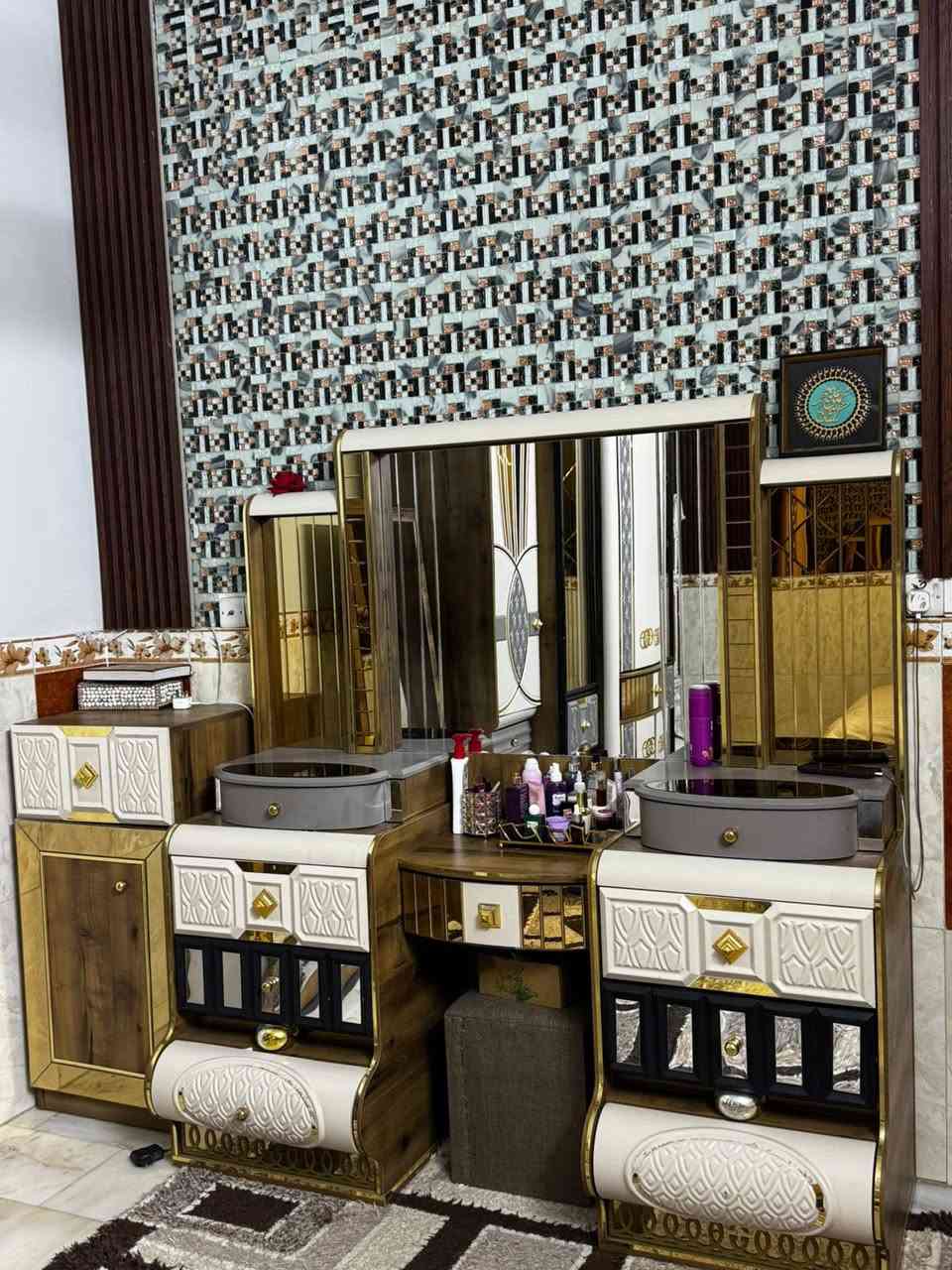 السلام عليكم  غرفه ٨ قطع تركيا 🇹🇷
غرفه مستعمله قليل كلش
غرفه جديده بمعنا الكلمه 
مكان بغداد الامين الثانيه 
اني مكلف ب النشر الي يريده يتصل على هذا الرقم 
للاستفسار ***********
