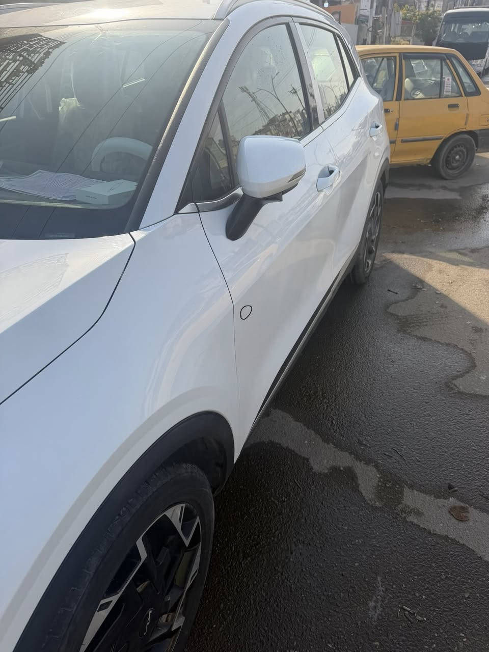 السلام عليكم عندي كيا سبوتج خليجي مكفولة بس تكحيل موضح فول ماعدة البونراماوالسعر 230وبيها مجال وماشية 37ورقمها بغداد بااسمي موديل 2024     والجنطة مو كهرباء.    ***********
