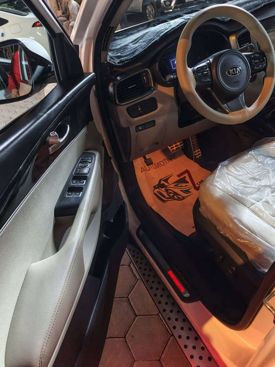 سلام عليكم سورنتو 2018خليجي كفاله عامه فول موصفات ما عده دفع رباعي سياره حيل حلوه وجديده ماشيه 137 رقم هاتف استفسار ***********
