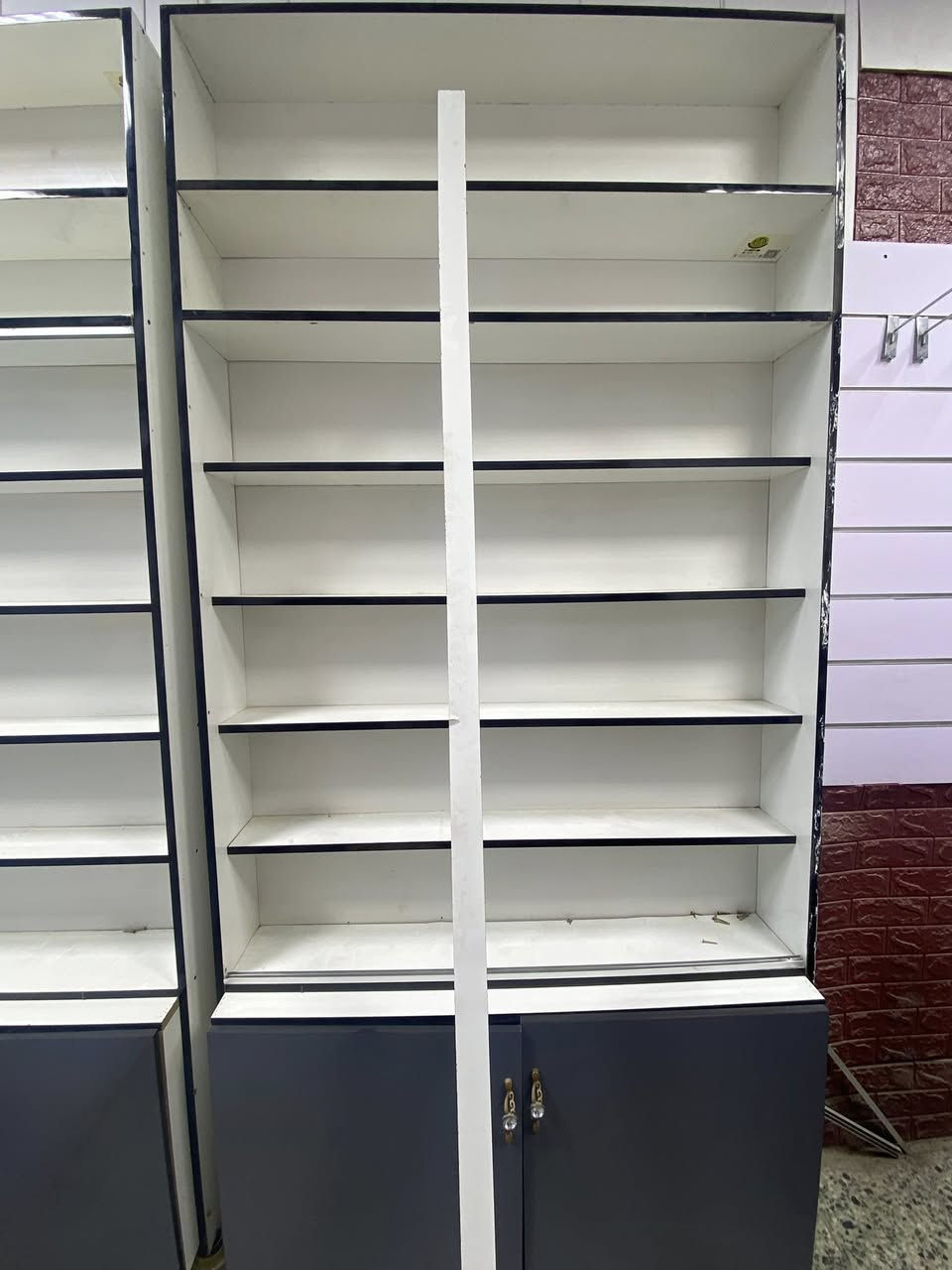 السلام عليكم
فاترينات للبيع نضيفات كلش
***********
