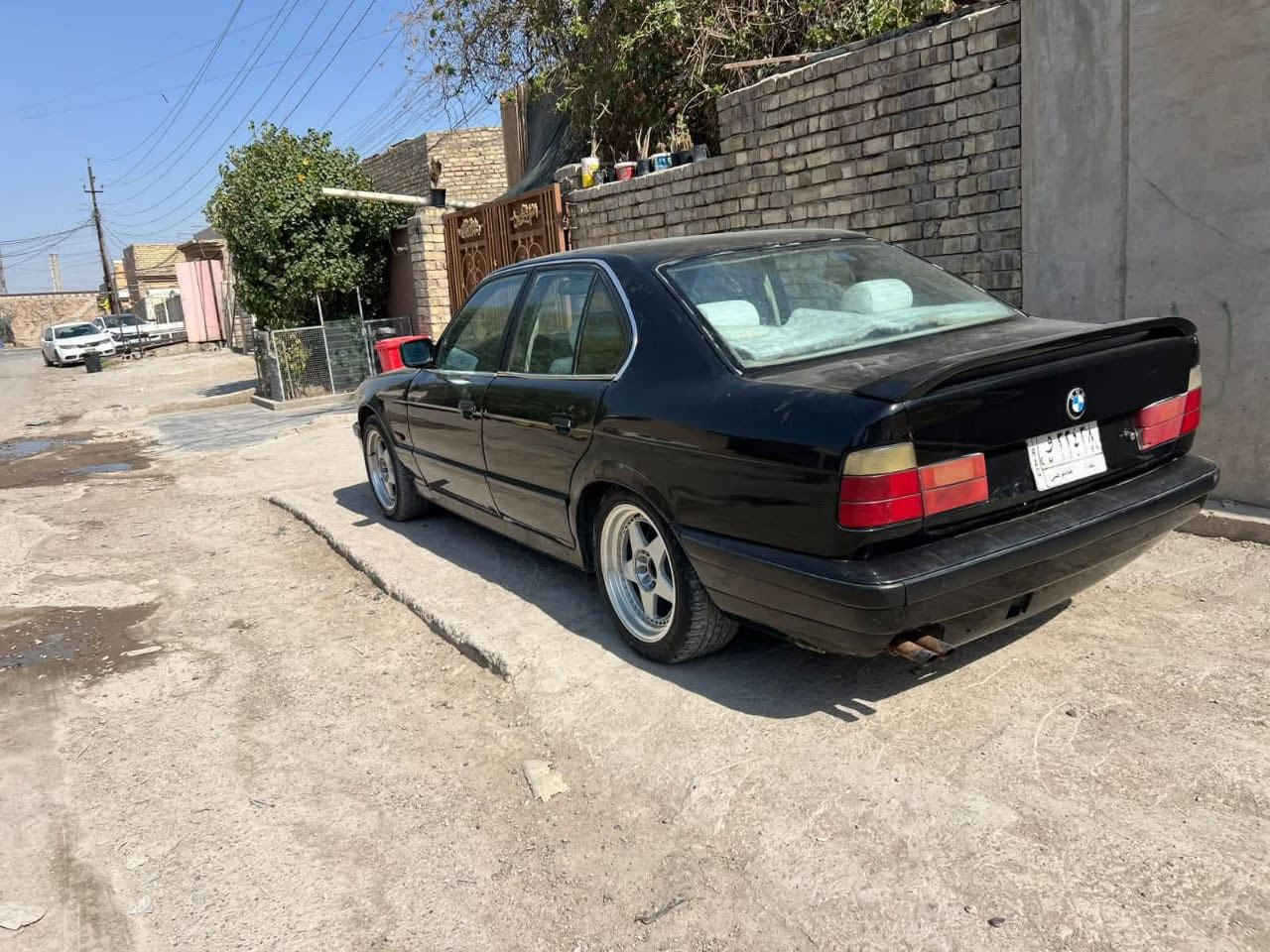 السلام عليكم
اصل ٢٥
بيها كير ومكينة 
٢٠ كير عادي شلعه ومعدل فول الفول
موديل ١٩٩١
نواقص بسيطة
سنويتها ٢٠٢٧
تحويل مباشر
***********
السعر ٥٥ ومجالها جداً بسيط
شباب يشهد الله مكلف بلنشر وماعرف تفاصيلها اتصلو بصاحبها وتامرون امر
مكانها بغداد التاجي حي الحسن العسكري
