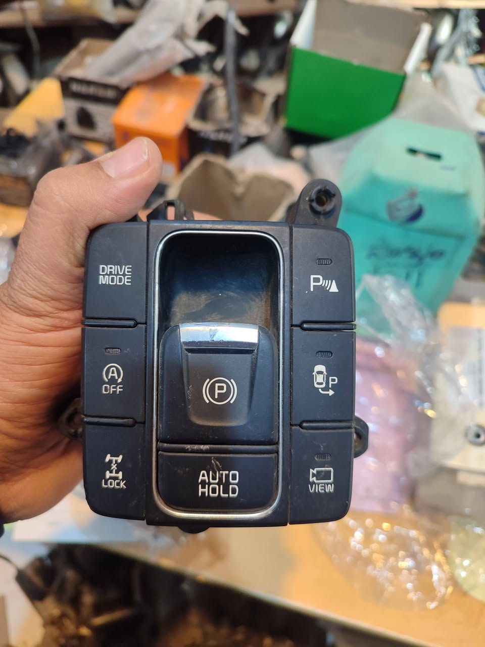 مجمع علي الشمري لتجارة قطع غيار السيارات الكورية 
العنوان ـ سماوة -حي النفط 
طريق المهدي


**إذا كنت صاحب هذا الإعلان وتريد حذفه لأي سبب، رجاءا أرسل رسالة إلى الدعم الفني**