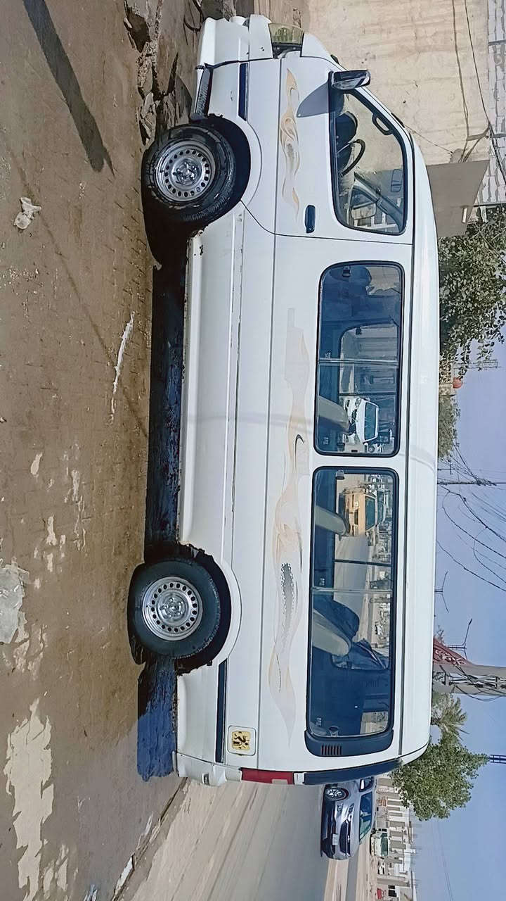 السلام عليكم فتون للبيع 2015 حره ما اندل راعيه ابيع موصليه مكينه بيه خيط بخار كير واكسن مكفولات حدداديه تخم تاير جديد سياره جاهزة من كلشي مكاني نجف***********
