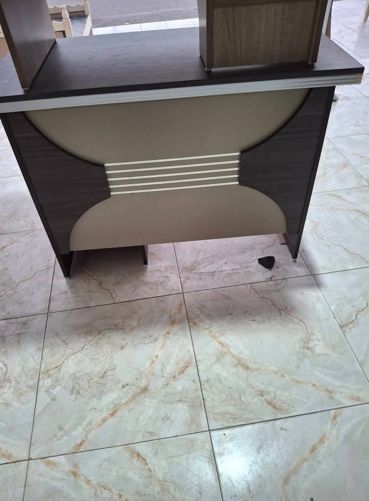 عرض خاص. ماكو منه ابدأ .والكمية محدوده جدأ .
ميز مكتبي ماستر قياس متر .ب65 الف فقط ارخص من سعر الشركه المستورده.
ابو نور لتجارة الأثاث
الشطره شارع المجلس البلدي مجاور عيادة الدكتوره سناء ام الجلديه 
***********

