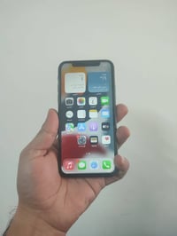 آيفون X • ذاكرة ٢٥٦ • فيس ايدي واقف