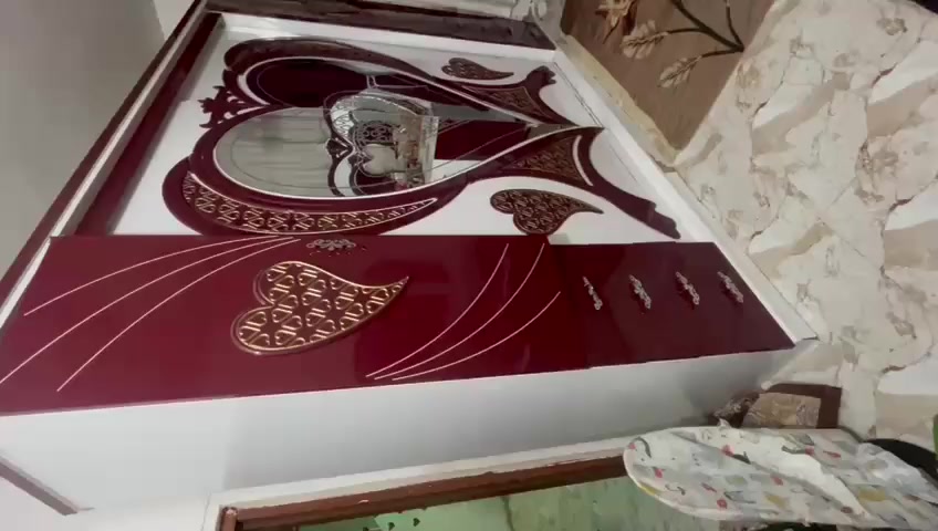 السلام عليكم غرفه تركيه السعر 300 المكان بعقوبه خان اللؤلؤة جسر شريف شراي يتصل ع رقم ***********
