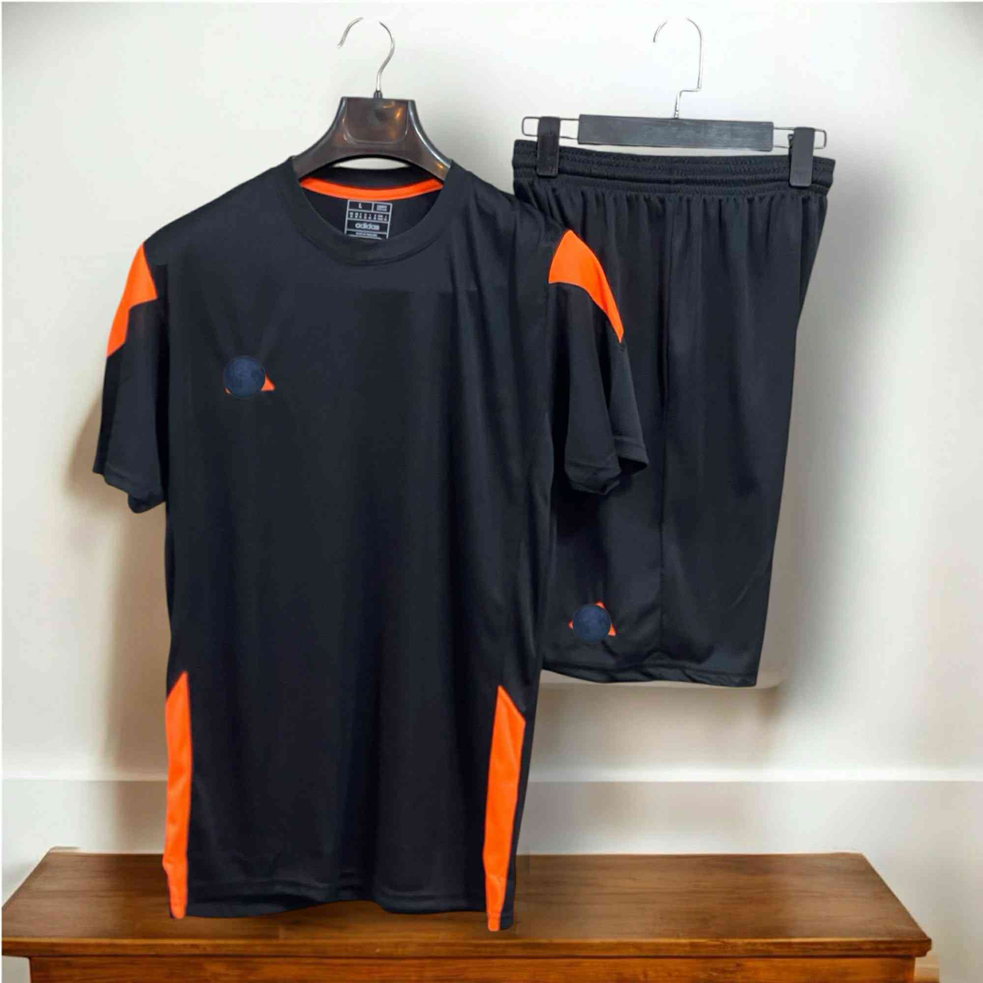 قطعه 5الف فقط 

يوجد طباعه 

دريس شورت بدون رقم 

توصل واتساب  ***********
