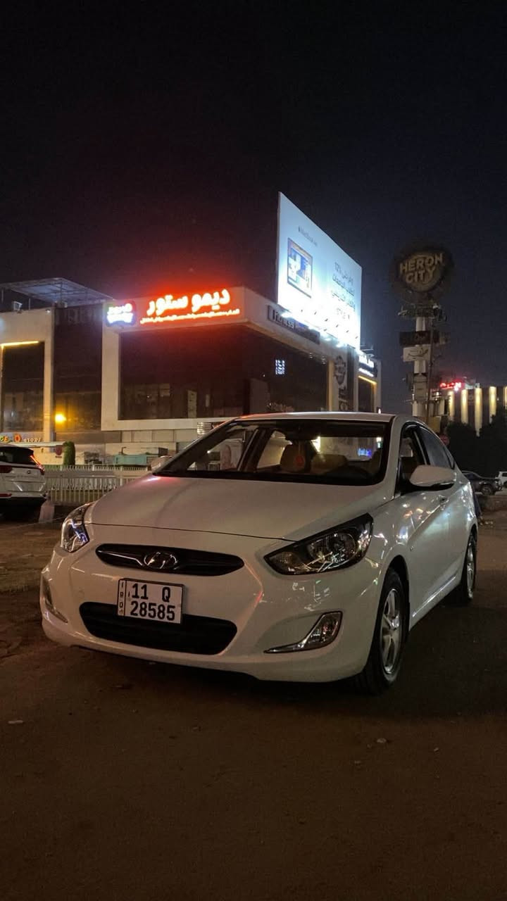 السلام عليكم
للبيع هونداي اكسنت 2013 خليجي  اخت الزيرو  
شركه عامه محرك 1600 دبل قطره كير AT
ماشيه 37 الف حقيقي كفاله عامه من كلشي عدا الدعاميه الاماميه بيه صبغ اثر شخوط  جديده بمعنى الكلمه على وضع الشركه بدون صبغ بدون تبديل بدون حار بدون بارد كفاله للاخير سبير منازل عدتهه ممفتوحه كتلوكات الشركه رقم بغداد الجديد بأسمي هزه جديده تحويل مباشر 
مكاني بغداد السعر 115 وبي مجال للشراي 
للاستفسار هـ ***********
