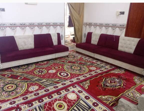 من رخصة الادمان تخم للبيع 20مقعد جديد سعر 500 وبي مجال شي بسيط مكان جؤيبه نساف ***********
