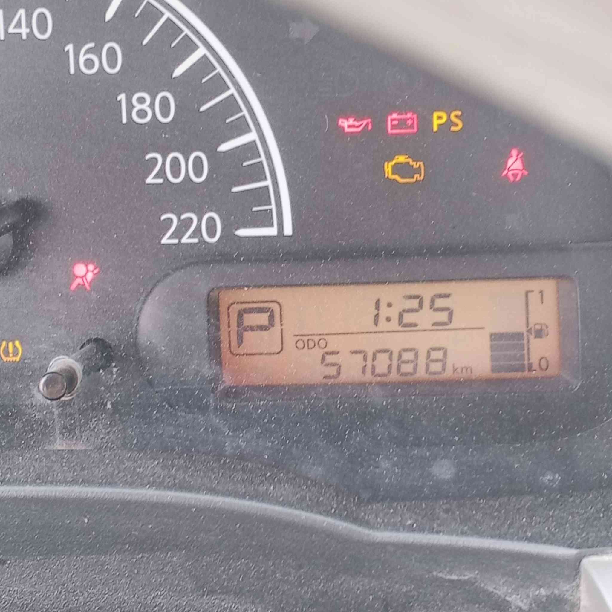 لبيع سياره نيسان سني موديل 2019 هندي بليته زركه ماشية 57 ألف بيها طخه بالباب وره الراكب مبينه بالصور والباقي مكفولة كير ومحرك وتبريد ثلج السعر 108 وبيها مجال بسيط الاستفسار الاتصال على الرقم *********** بغداد البلديات
