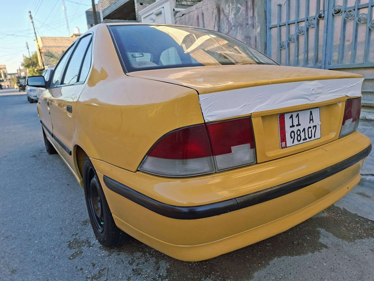 السلام عليكم سمند 2011 بسمي 
صدر أمامي خلفي جديد  مصفره غرامات مرور ونقابه 
العنوان بغداد سعر ٣٥  
***********
