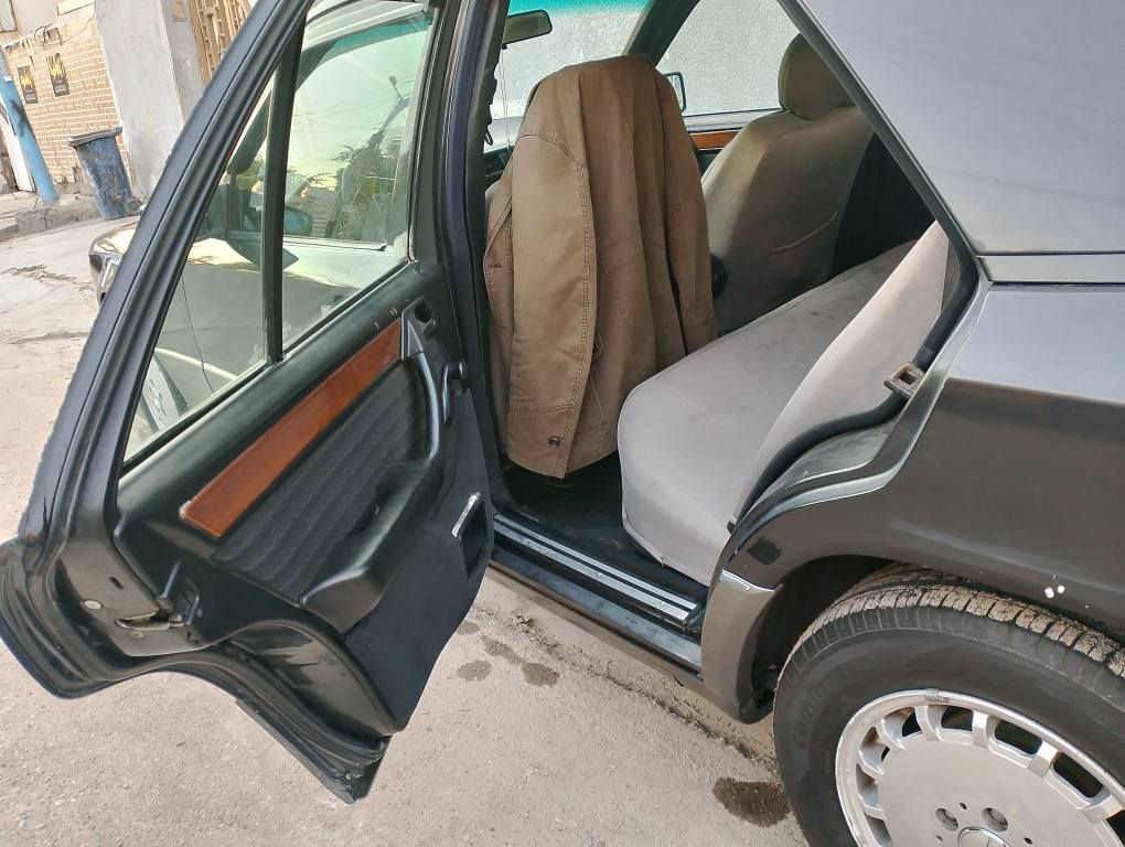 ‎مارسيدس 92شعدك مراوس مارسيدس او بيع كير ومحرك ياباني 3000بسمي‎ بغداد, العراق


**إذا كنت صاحب هذا الإعلان وتريد حذفه لأي سبب، رجاءا أرسل رسالة إلى الدعم الفني**