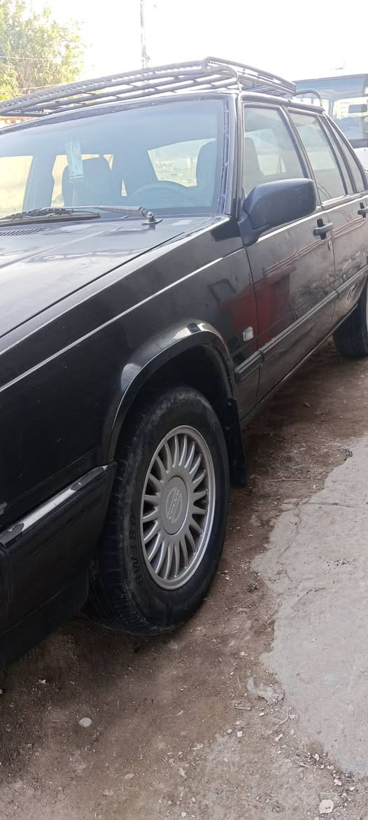 فولفو 940 موديل 91 بيه مكينة ياباني سياره جاهزت تبريد شغال سعر 45 مكانه بابل 
***********
