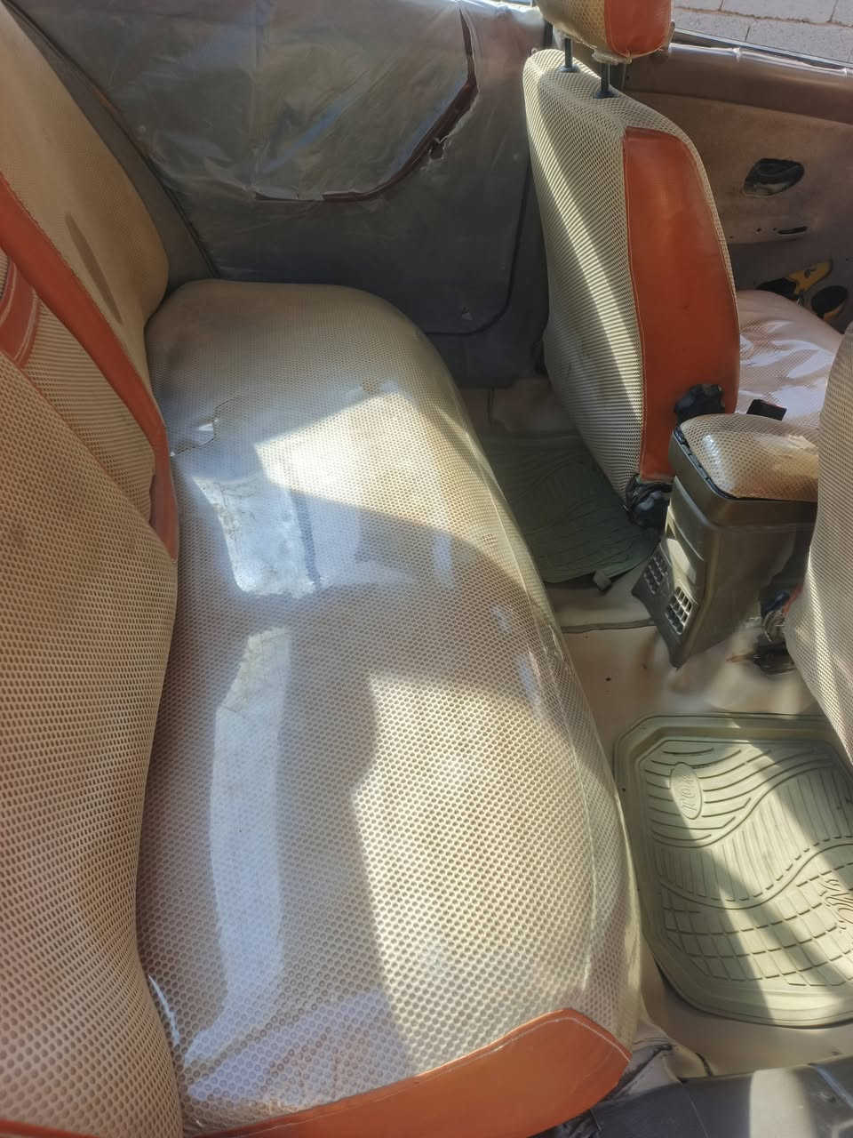 سمند 2011 للبيع
السياره حلوه داخل مدوشم وجديد ارضيه جلد رقم كربلاء الماني مشروع وطني مداور شوكت متحب مصفره هيئه وغرامات كيرها حلو مكينتها ناعمه ونشطه بس بيها خيط بخار حداديه حلوه تخم تاير جديد وباتري جديد 
مكاني #كربلاء شارع بغداد #السعر25 وبيها مجال للطيبين 
#اخوان_بيع_مستعجل  ***********
