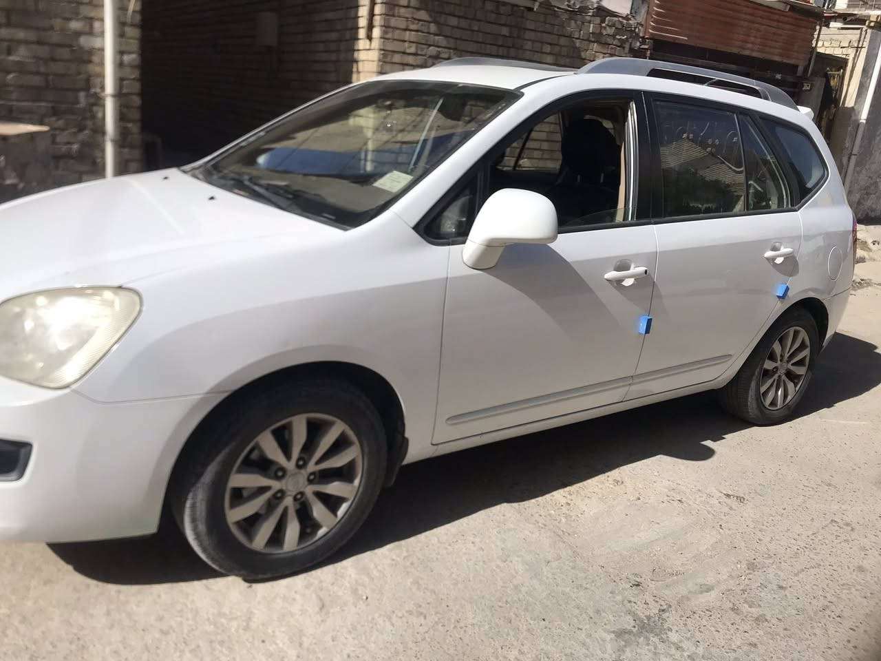 سلام عليكم للبيع كيا كارنز خليجي 2012 رقم بغداد  (د) تحكم ستيرن فتحه سبعة راكب سعر 133 بيها مجال سيارة موجود بغداد لاتصال ***********
