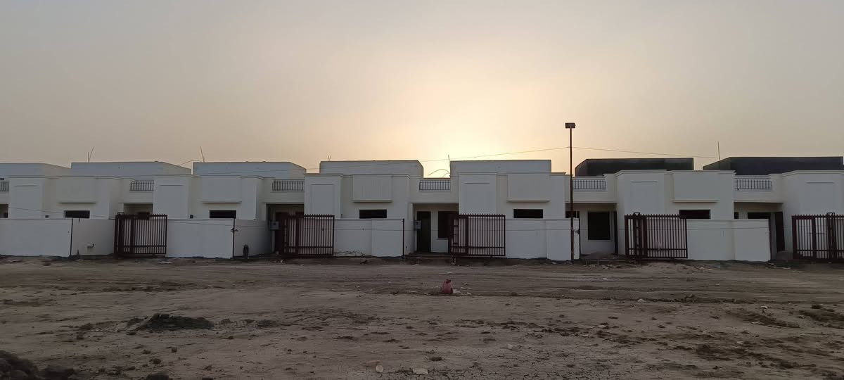 وحدة سكنية بمجمع الود بالتضحية عرض الشارع 15 متر على الشارع التبليط للبيع بدون إخلاء (بسبب الظروف) بسعر المستثمر الي هو 132 مليون واصل منها 62 مليون. للاستفسار الاتصال على الرقم ***********

