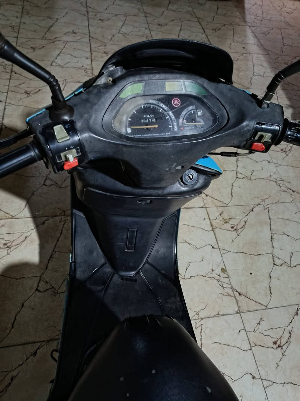 سلام عليكم فراشه للبيع ما مفتوحه وكله جديد تايرات جدد باتري جديد سلف جديد نكره سلف وهندر ما تصرف عليهه الف السعر ٤٠٠ الشراي ***********
