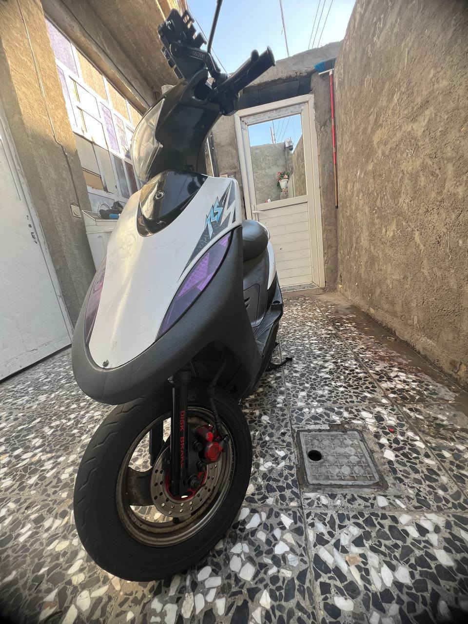 لسلام عليكم دراجه ماكس عدله نضيفه دراجه خيرمن الله دراجه كامله سلف هندر كهريات كامله بوشه بلاديه 49 بدايه تبخير ومن تحمه تكطع كهربائيات كامله لسعر 500 وبيه مجال  مكان الحسينيه راشديه رقم لهاتف‏‪***********‬‏ موجود وتساب
