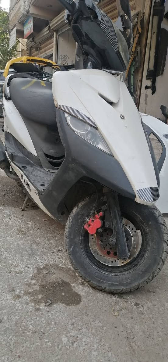 السلام عليكم.. دراجه ثعلب مال حاويه.. جديده بمعنا الكلمه.. كفرات اصليه.. مكينه غير مفتوحه كفاله عامه.. شعله أو معدل خير من الله.. ٧٠٠ قفل
مكاني الاعظميه.. ***********
