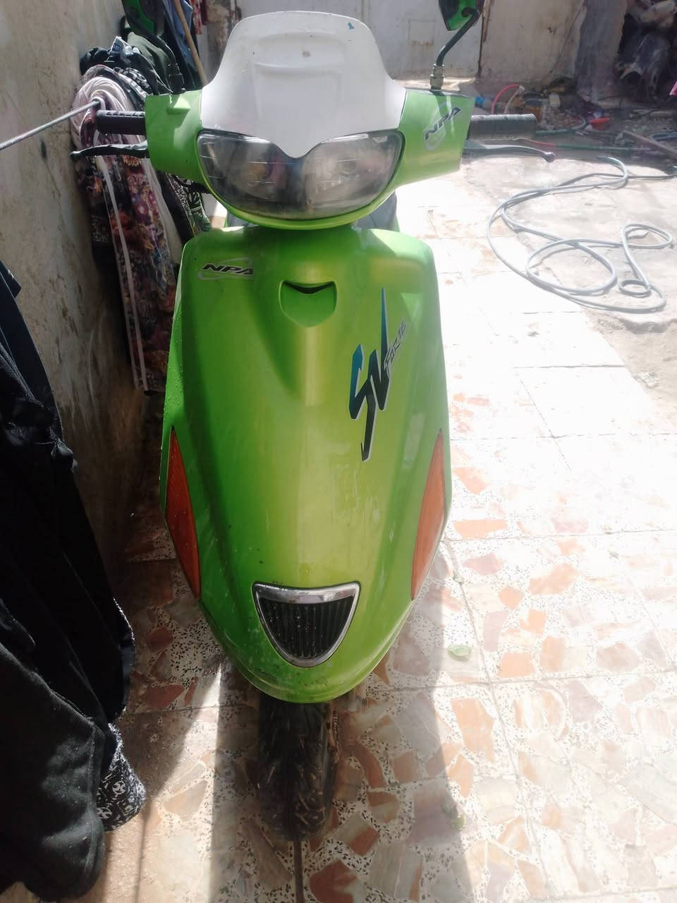 سلام عليكم عندي دراجه فراشه فحل معايزه شي كهربايات كلها شغاله سلف شغال اشاير شغالات لايت شغال  مكاني نجف حي نداء قرب جامعت كفيل سعر 460 بيها مجال لشراي رقم ***********
