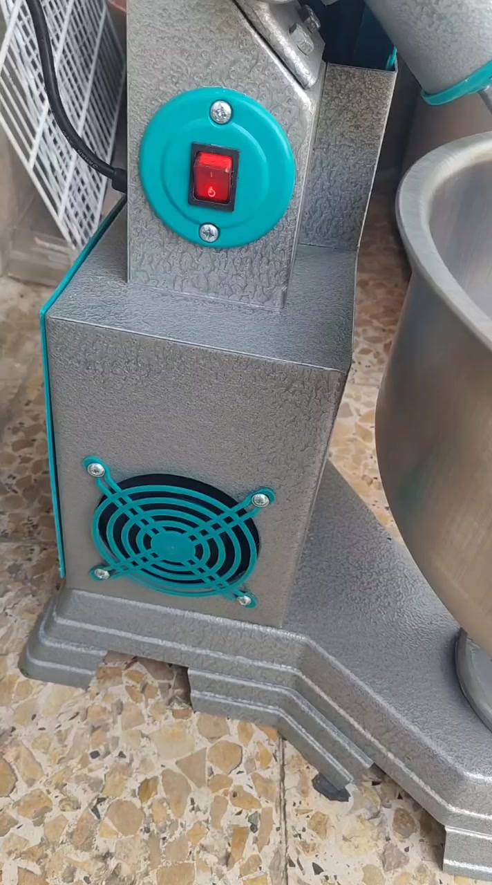 السلام عليكم ورحمة
عجانه ١٦ لتر (٨ كيلو) البارحه اخذتهه صناعي بس طلعت مسوي كيك واني اخذتهه حت اشتغل بالكيك ومقبلو يرجعونهه اخذتهه ب٢٠٠


**إذا كنت صاحب هذا الإعلان وتريد حذفه لأي سبب، رجاءا أرسل رسالة إلى الدعم الفني**