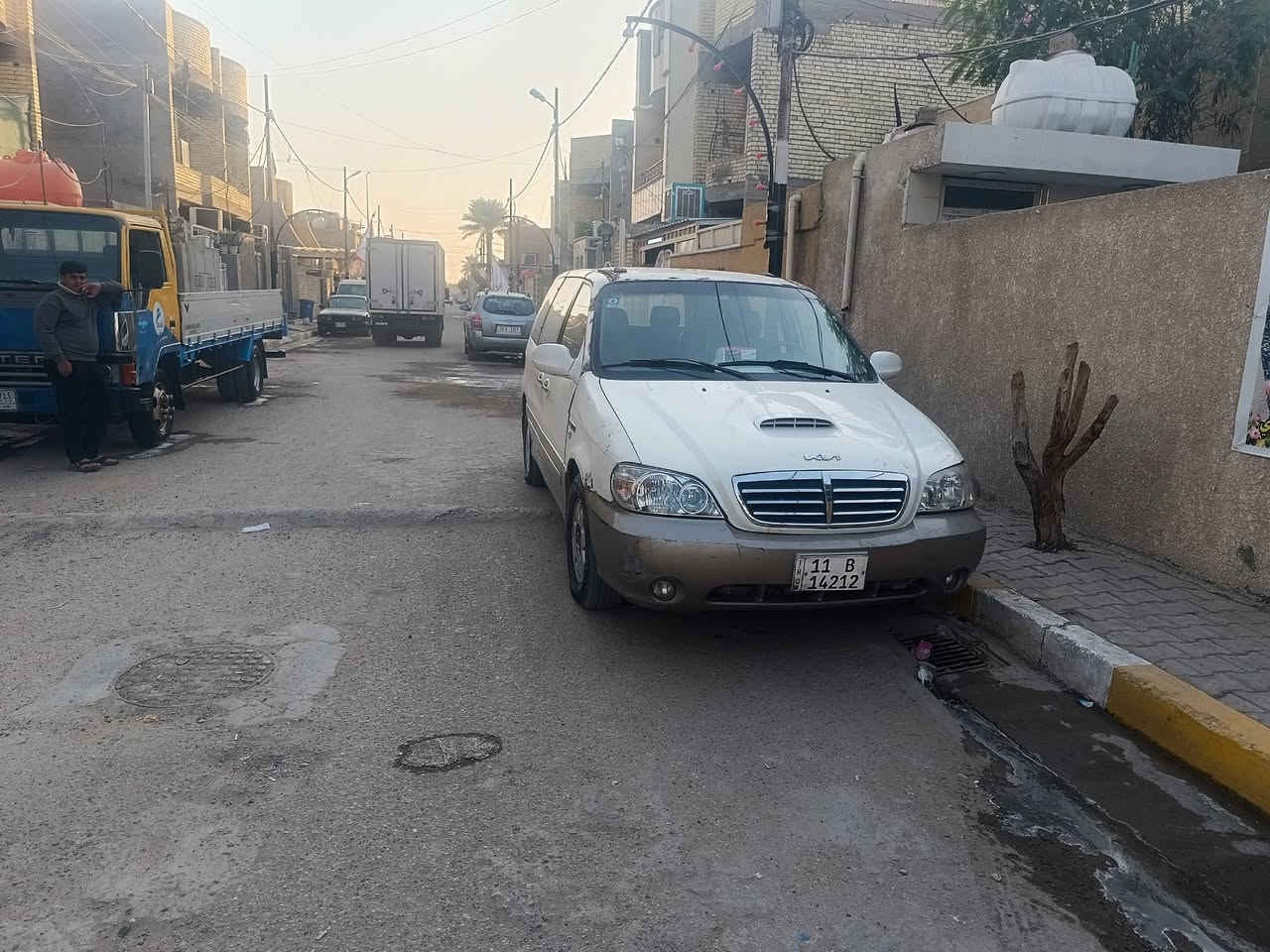 السلام عليكم كيا سيدونا موديل 2004 گاز بم ونوزل گير اوتوماتيك تبريد شغال غرفتها حلوة مكانها بغداد سعرها 55 وبيها مجال رقمي ***********
