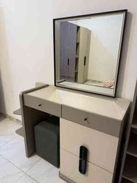 غرفه شبابيه للبيع سريرين  فقط اتصال ٠٧٨٦٤١٧٣٧٥٩