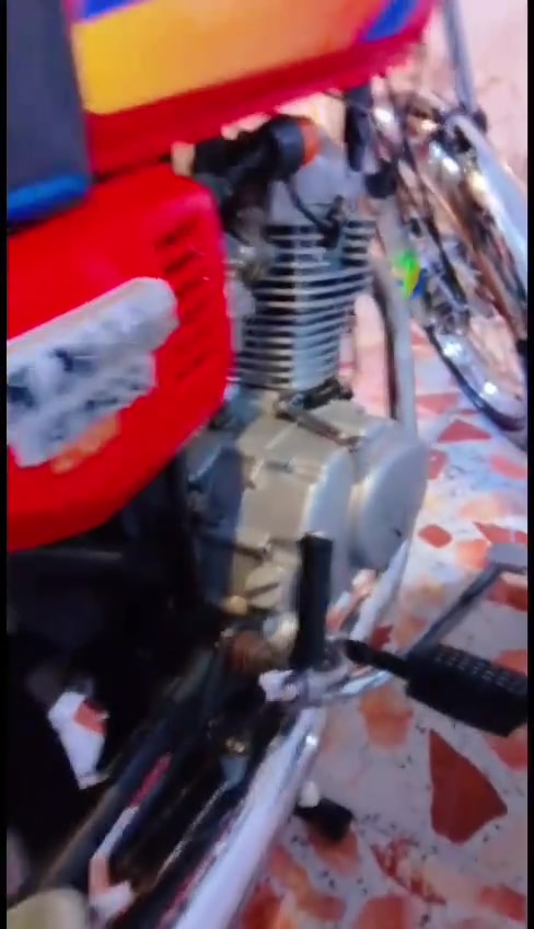 للبيع شاصي ارشا موديل 20 تعمير 25 دراجه مثل ما واضحه بل صوره تراجه نضيفه مكينه 20 ارشا اوراق اصولي سعر 675 وبيها مجال بسيط اتصال ***********
