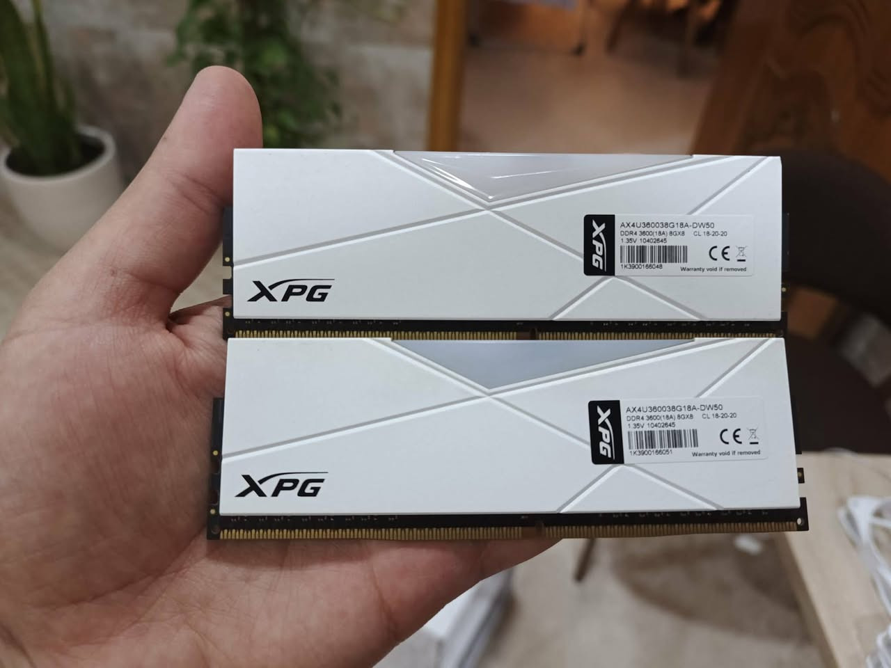 تجميعة حاسبة فئة متوسطة للبيع
السلام عليكم
مواصفات الحاسبة :
1. Motherboard: MSI B550-A Pro
2. CPU: Ryzen 5 5500
3. GPU: Asus GTX 1070- Gaming with 3 fans
4. Power Supply: Thermaltake RGB 650 W
5. Ram: 2 × 8 Gb XPG 3600 RGB
6. Memory: SSD NVME 128 Gb + SSD sata 128 Gb + HDD 500 Gb
7. Case: Galax revolution -06 white

مع ملحقات ماوس و كيبورد و سماعة و محيطية و شاشة LG 60 فريم حجم 22

للاستفسار على الرقم واتساب: ***********
