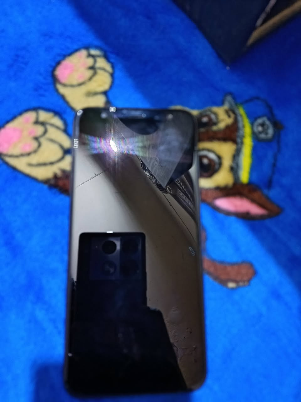 السلام عليكم جهاز للبيع سعره 50 نضيف ما مفتوح شاشه اصليه ذاكره 32 مكاني بابل ***********
