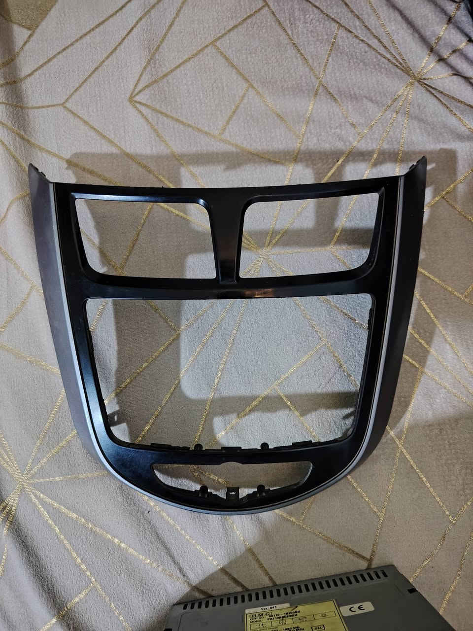 السلام وعليكم مسجل اكسنت بلادي شغال السعر 75وبيه مجال الستفسار نتصال ***********
